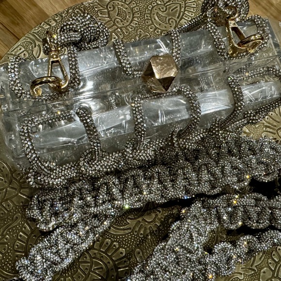 Chic Silver Beaded Handbag - Picture 3 of 6